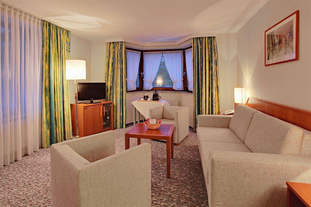 Balladins Superior Hotel Gutsmann บาด บรัมชเตดท์ ภายนอก รูปภาพ
