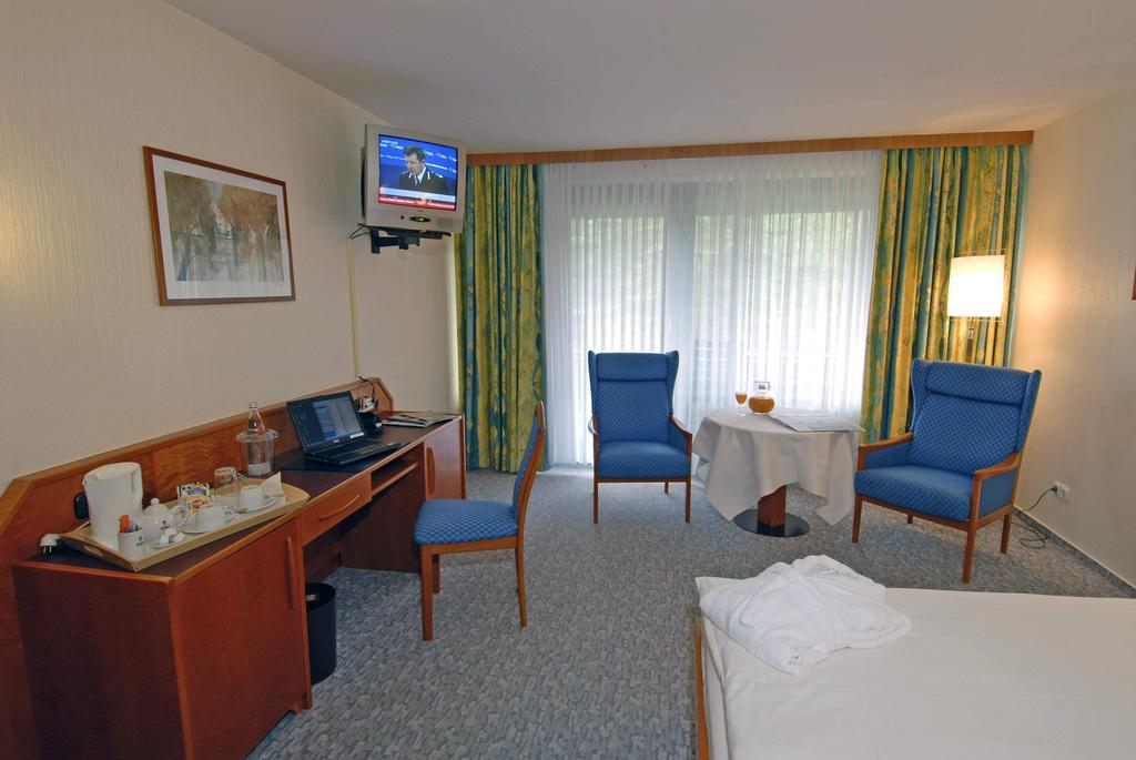 Balladins Superior Hotel Gutsmann บาด บรัมชเตดท์ ห้อง รูปภาพ